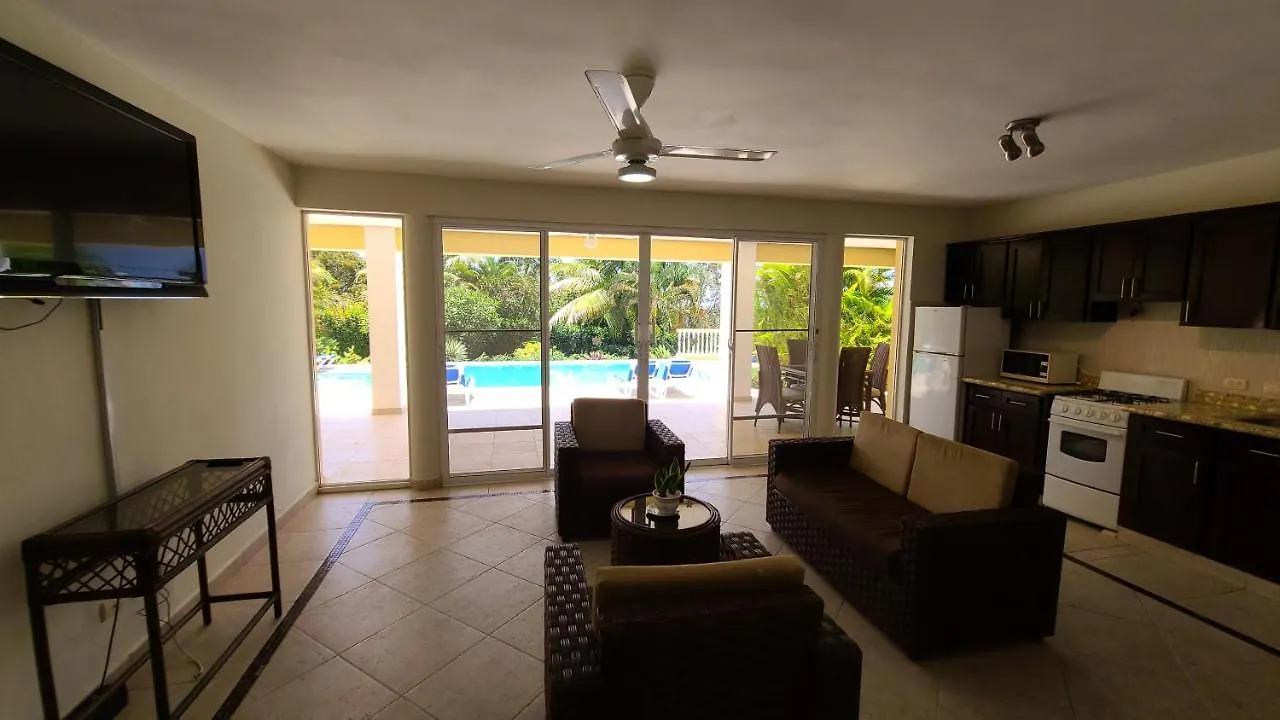 Villa Hermosa Spacious Villa Minutes From Downtown Sosúa